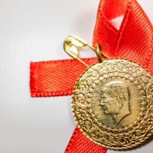Symboles sur les m&eacute;dailles&nbsp;: quelle signification&thinsp;?